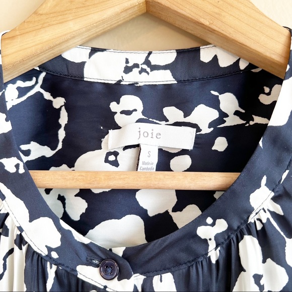 JOIE Devonia Blouse in Midnight Size Small Silky Floral Print MSRP $198 - Picture 5 of 15